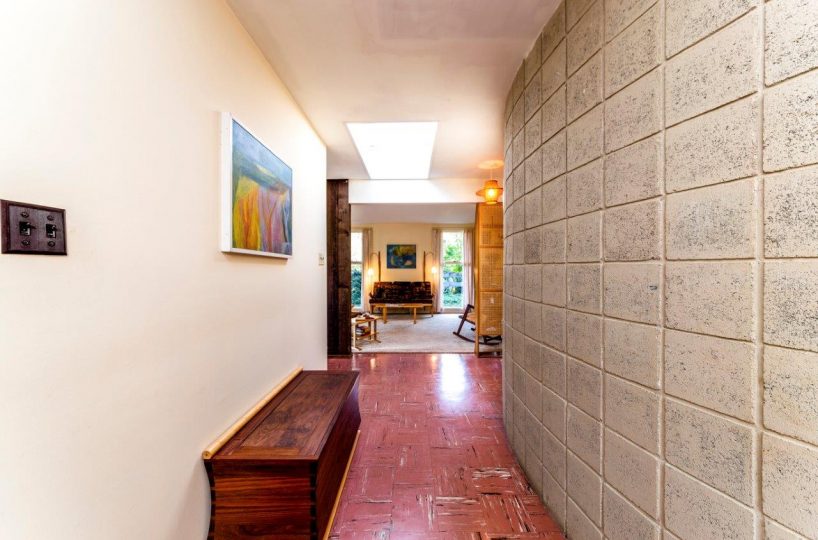 1138 Handsworth Road, North Vancouver, V7R 2A8