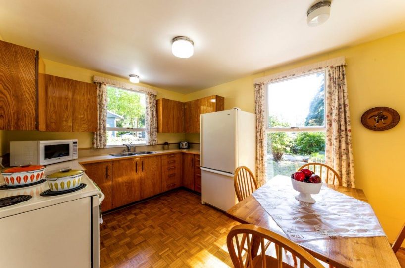 1138 Handsworth Road, North Vancouver, V7R 2A8