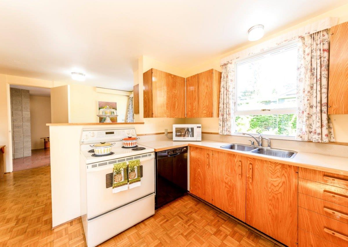 1138 Handsworth Road, North Vancouver, V7R 2A8