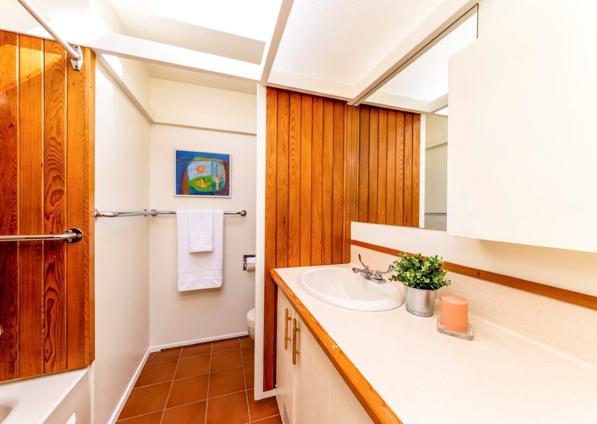 1138 Handsworth Road, North Vancouver, V7R 2A8