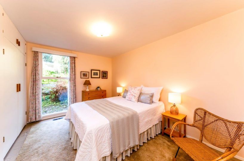 1138 Handsworth Road, North Vancouver, V7R 2A8