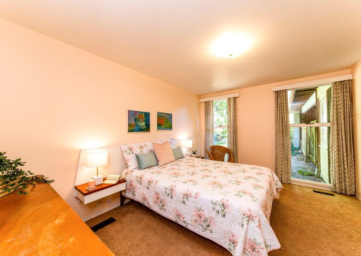 1138 Handsworth Road, North Vancouver, V7R 2A8