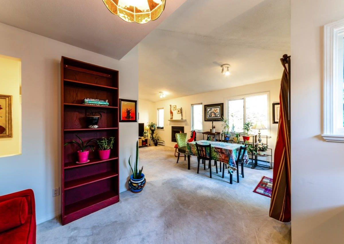 205 1523 Bowser Ave, North Vancouver, BC, V7P 2Y4 Vista Realty