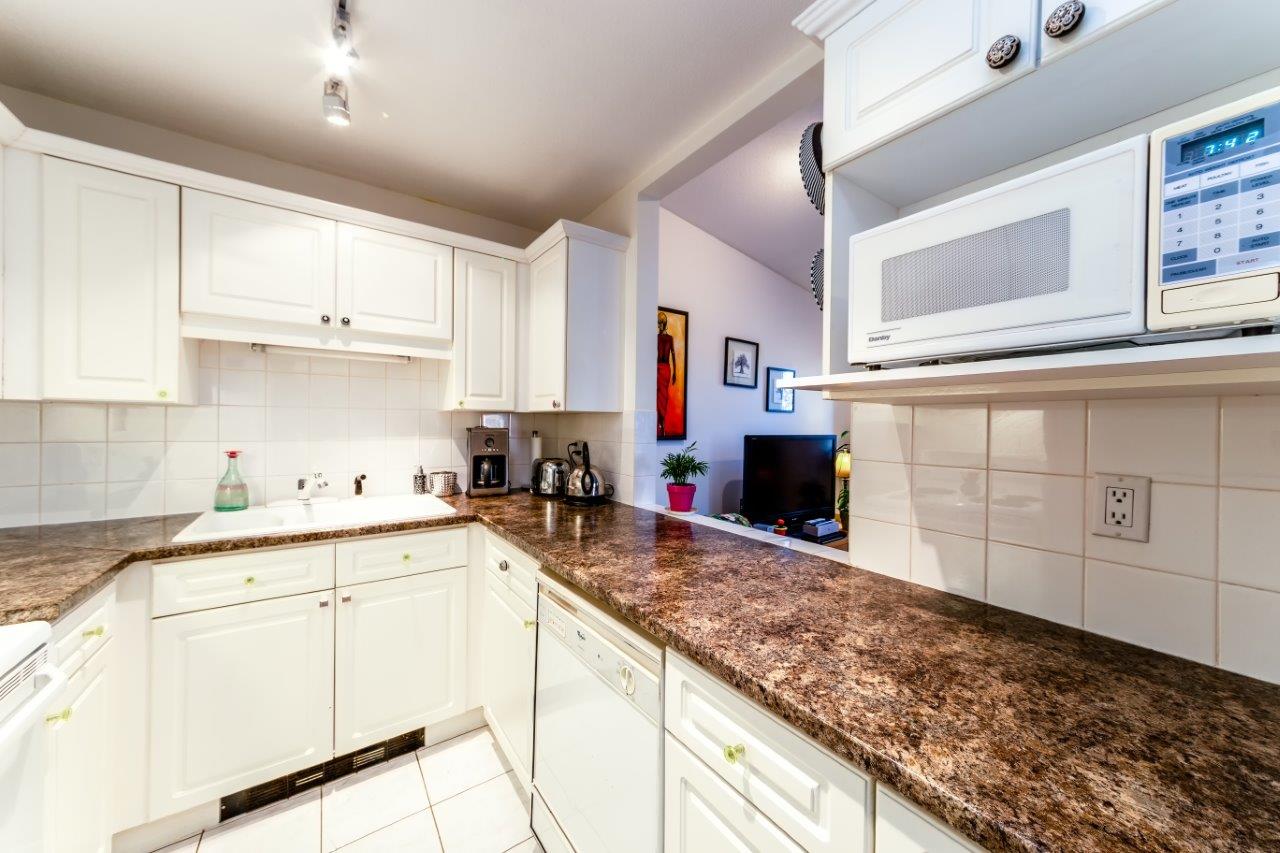 205 1523 Bowser Ave, North Vancouver, BC, V7P 2Y4 Vista Realty