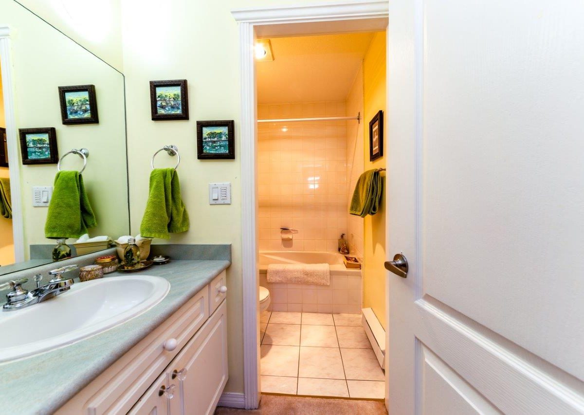 #205 - 1523 Bowser Ave, North Vancouver, BC, V7P 2Y4