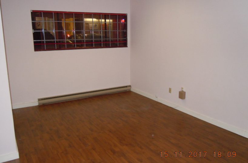 # 6 - 650 Clyde Ave. West Vancouver Office space