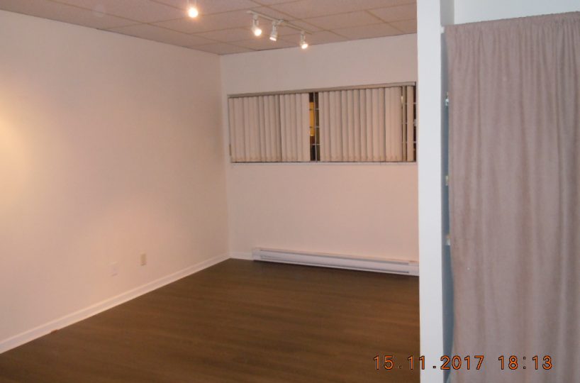 # 6 - 650 Clyde Ave. West Vancouver Office space