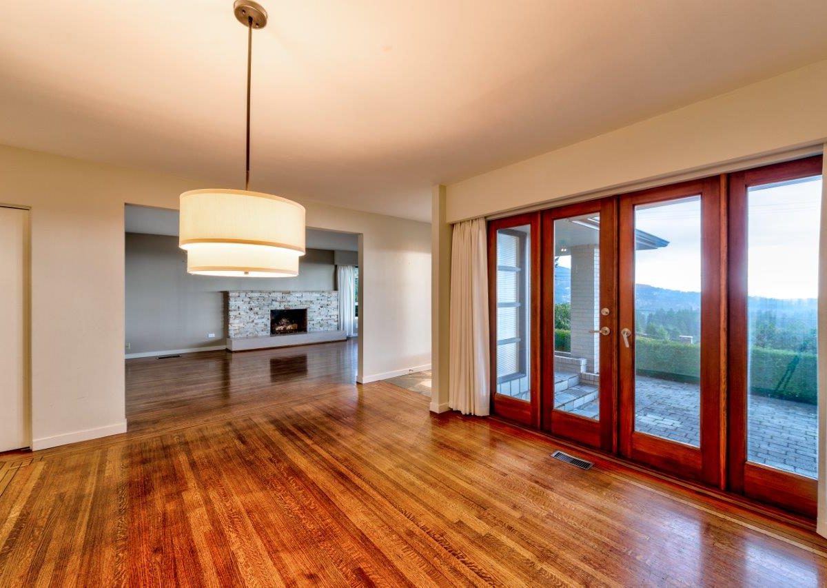 68 Bonnymuir Drive, West Vancouver BC V7S 1L2