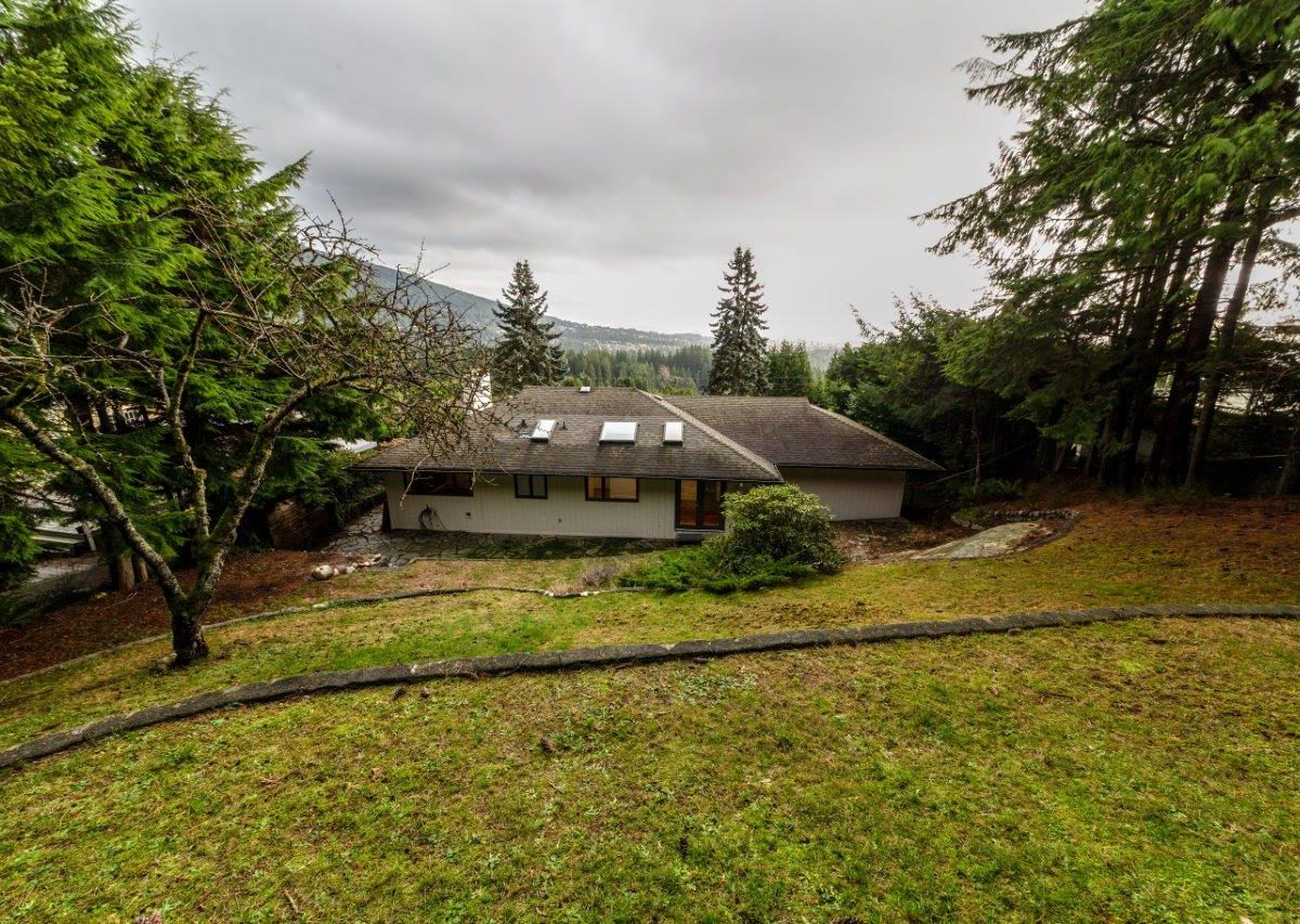 68 Bonnymuir Drive, West Vancouver BC V7S 1L2