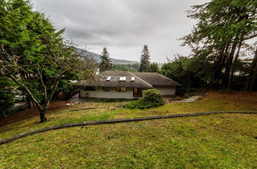 68 Bonnymuir Drive, West Vancouver BC V7S 1L2