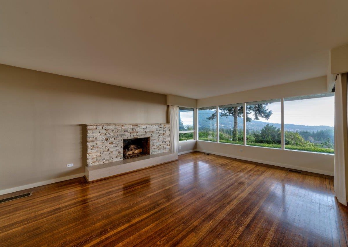 68 Bonnymuir Drive, West Vancouver BC V7S 1L2