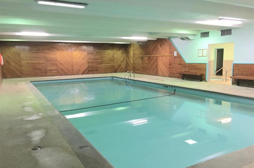 2009 - 2016 Fullerton Ave., North Vancouver, BC V7P 3E6