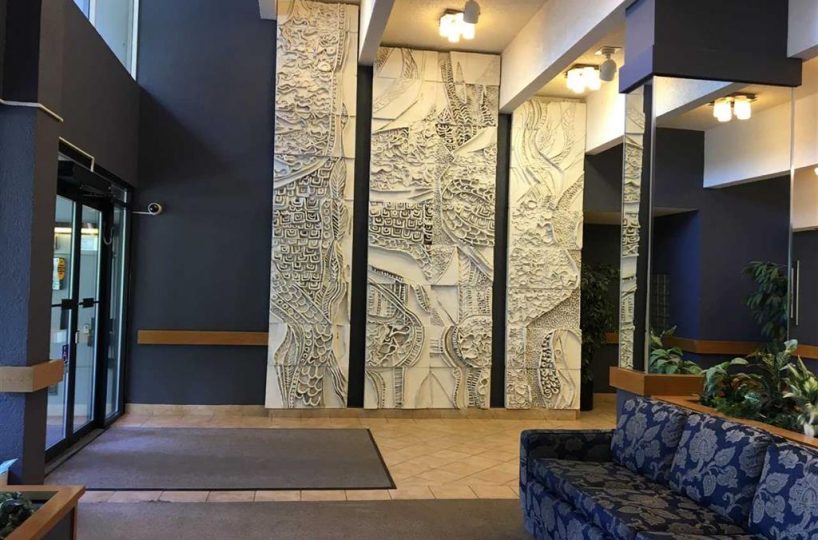 2009 - 2016 Fullerton Ave., North Vancouver, BC V7P 3E6
