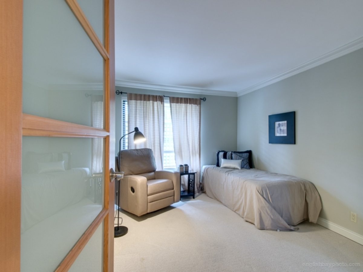 #30 – 2250 Folkestone Way, West Vancouver BC V7S 2X7