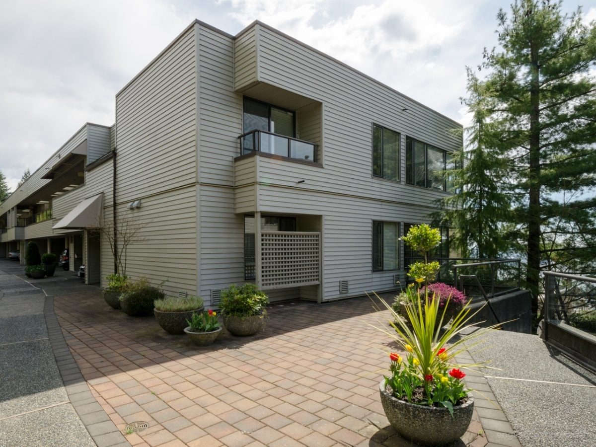 #30 – 2250 Folkestone Way, West Vancouver BC V7S 2X7