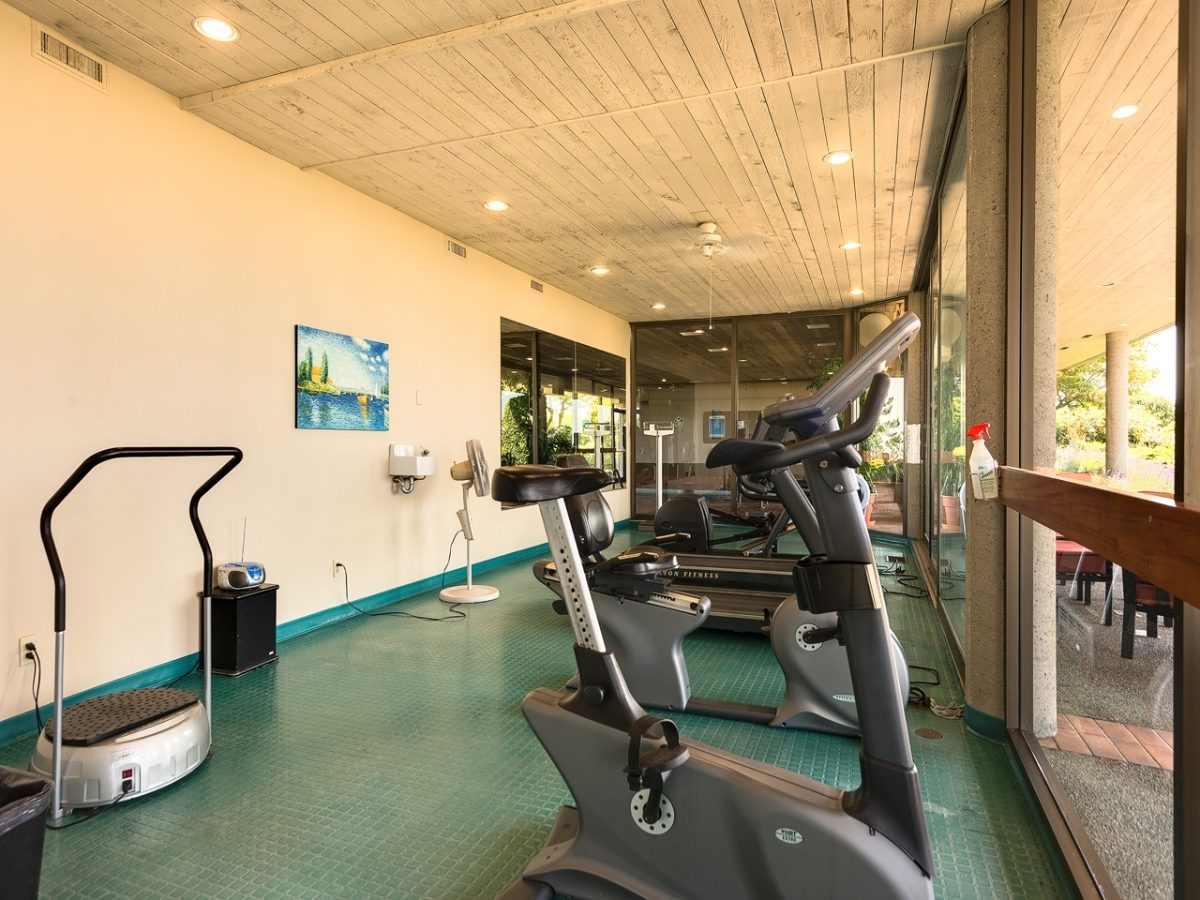#30 – 2250 Folkestone Way, West Vancouver BC V7S 2X7
