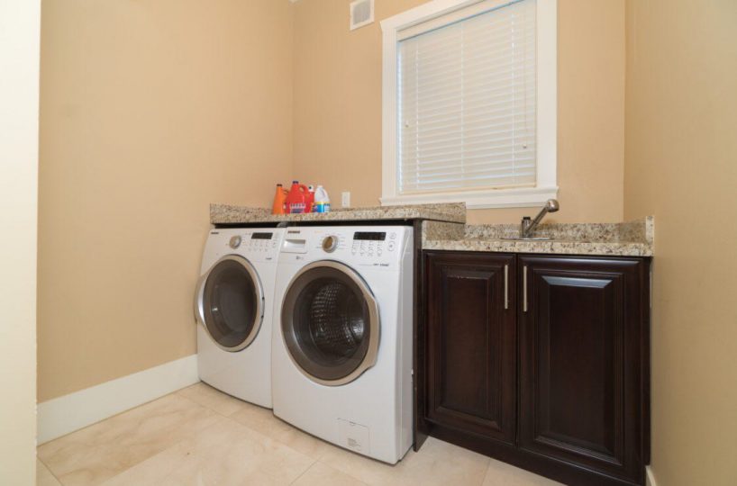HIGH-END FURNISHED: 8640 Mowbray Road, Richmond BC V7A 2B7