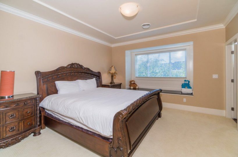HIGH-END FURNISHED: 8640 Mowbray Road, Richmond BC V7A 2B7