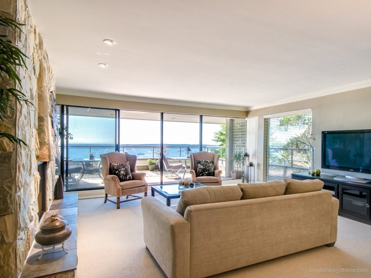 #30 – 2250 Folkestone Way, West Vancouver BC V7S 2X7
