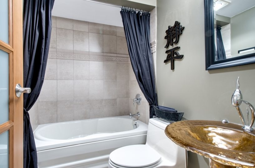 #30 – 2250 Folkestone Way, West Vancouver BC V7S 2X7