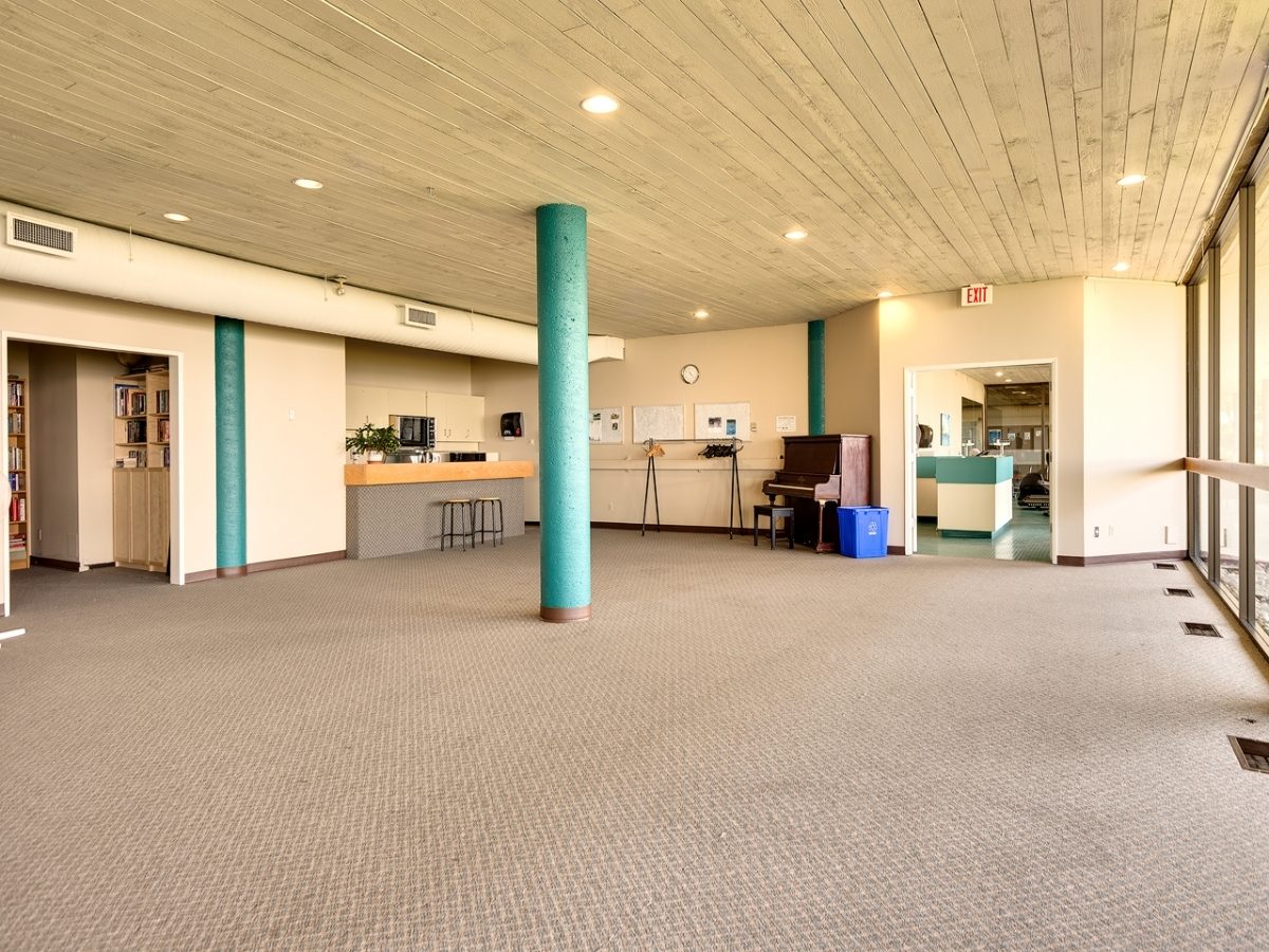 #30 – 2250 Folkestone Way, West Vancouver BC V7S 2X7
