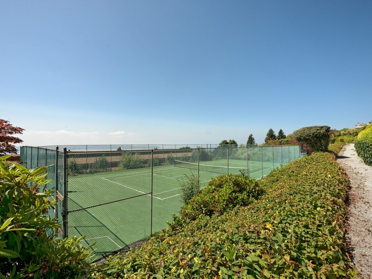 #30 – 2250 Folkestone Way, West Vancouver BC V7S 2X7