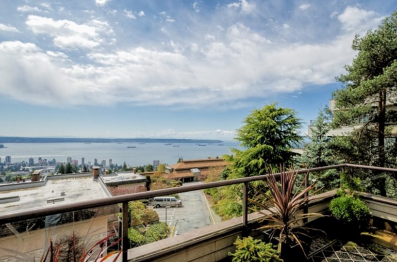 #30 – 2250 Folkestone Way, West Vancouver BC V7S 2X7