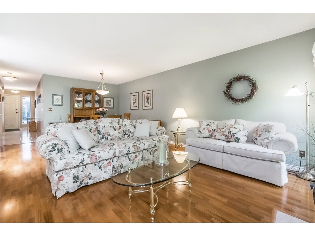 23 3634 Garibaldi Drive, North Vancouver, BC, V7H 2X5 Vista Realty