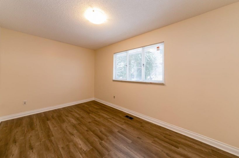 Upper Level of 389 East Braemar, North Vancouver, V7N 1R2