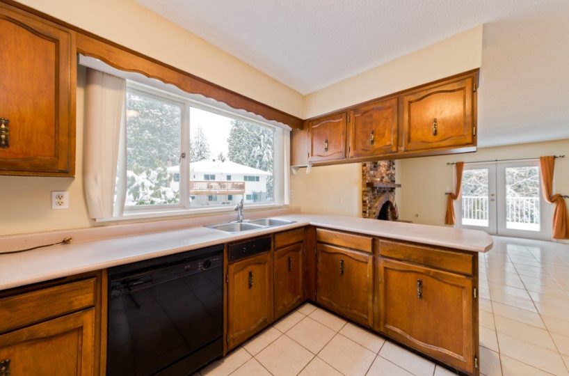 Upper Level of 389 East Braemar, North Vancouver, V7N 1R2