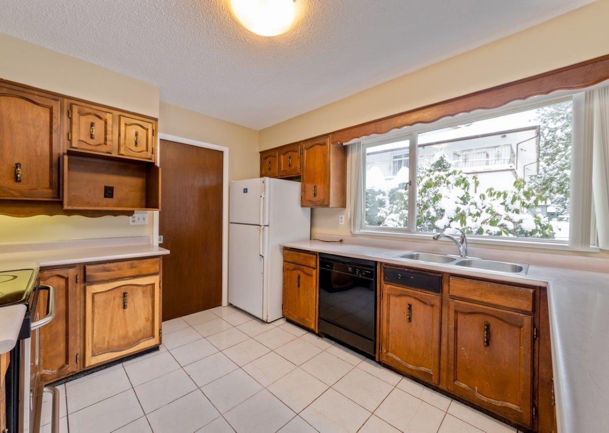Upper Level of 389 East Braemar, North Vancouver, V7N 1R2