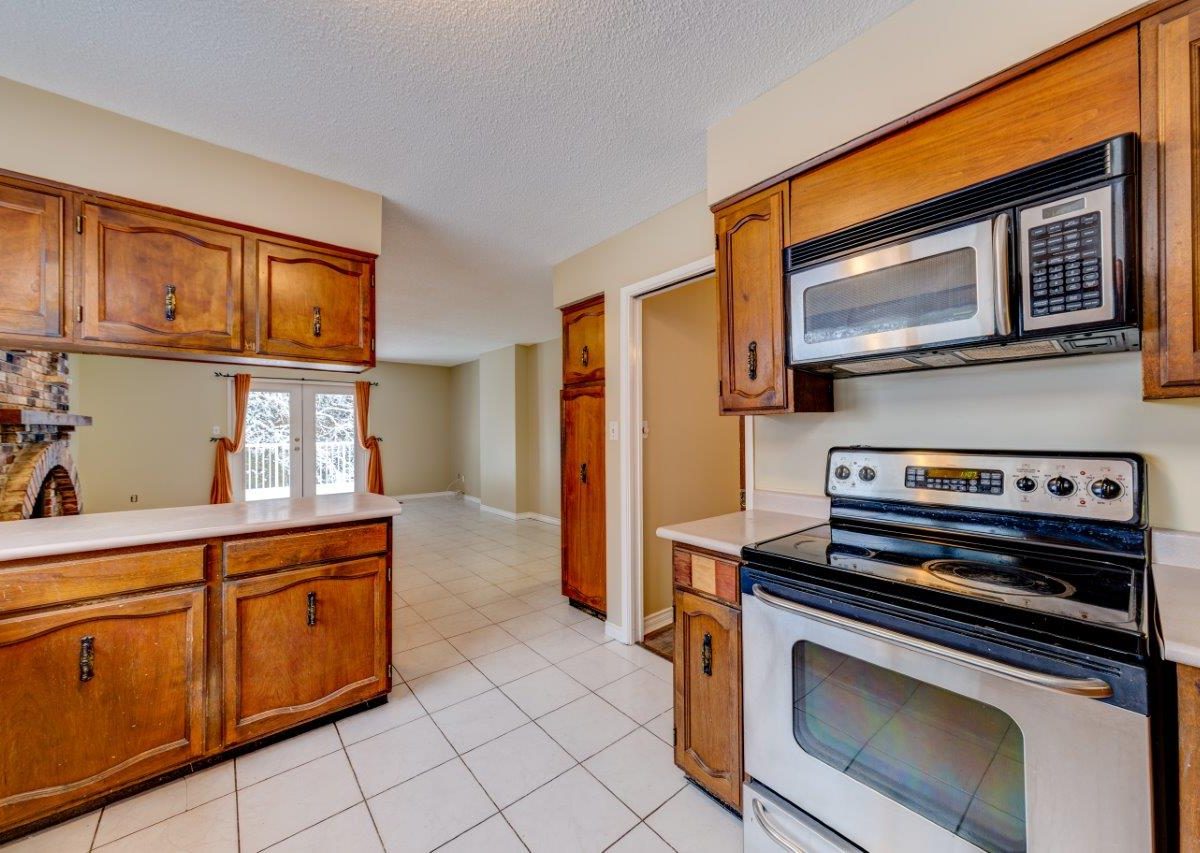 Upper Level of 389 East Braemar, North Vancouver, V7N 1R2