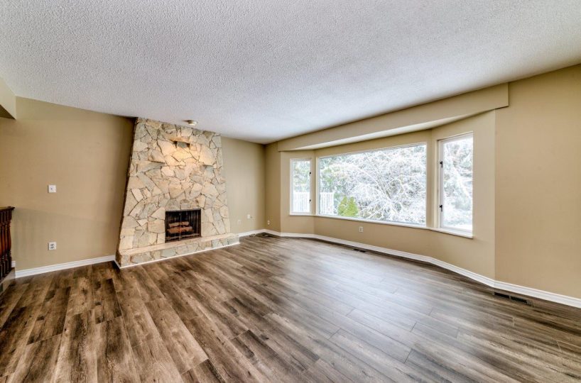 Upper Level of 389 East Braemar, North Vancouver, V7N 1R2