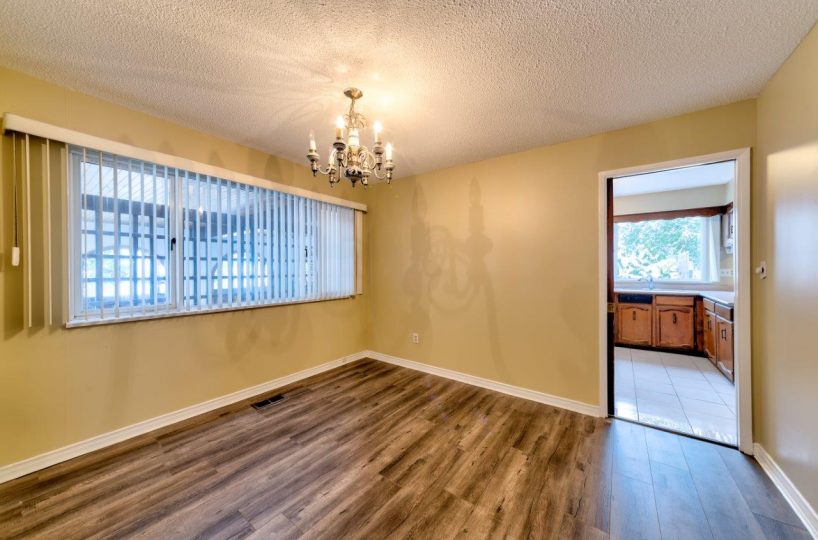 Upper Level of 389 East Braemar, North Vancouver, V7N 1R2