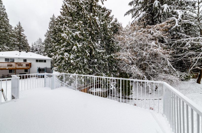 Upper Level of 389 East Braemar, North Vancouver, V7N 1R2