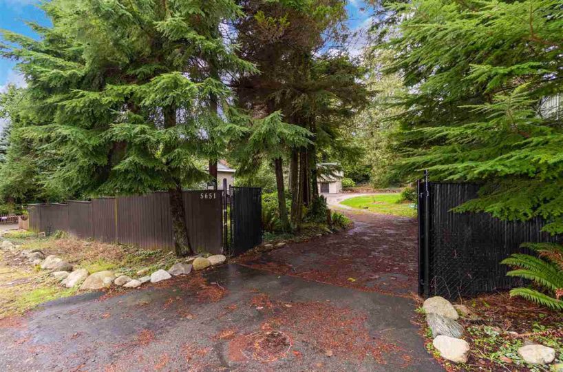 5651 Keith Road, West Vancouver, BC V7W 2N4