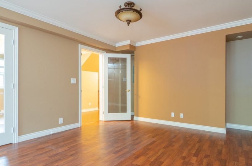 5651 Keith Road, West Vancouver, BC V7W 2N4