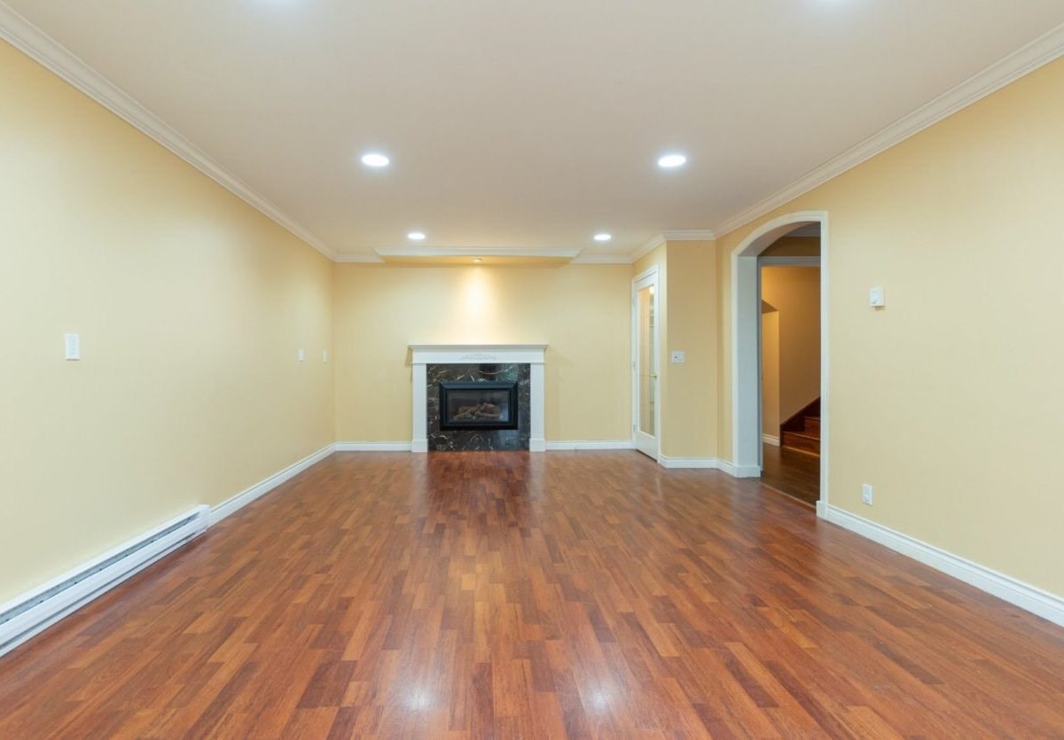 5651 Keith Road, West Vancouver, BC V7W 2N4