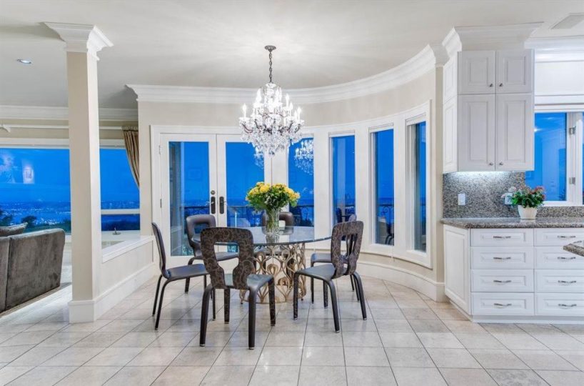 1132 Hillside Road, West Vancouver BC V7S 2G4