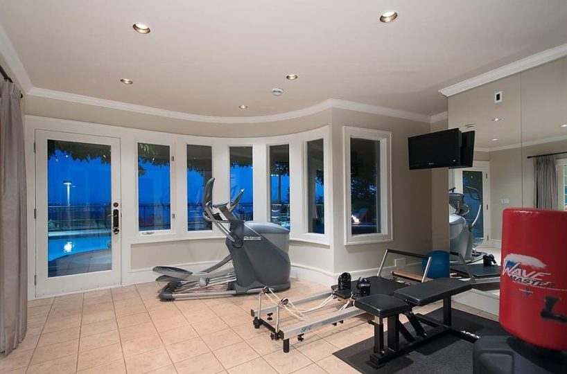 1132 Hillside Road, West Vancouver BC V7S 2G4