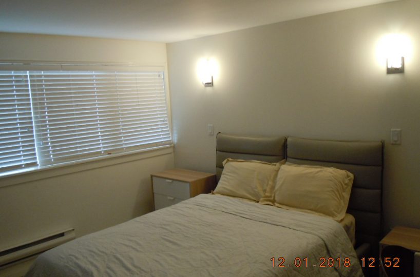 1065 Aubeneau Cres. West Vancouver, V7T 1T4