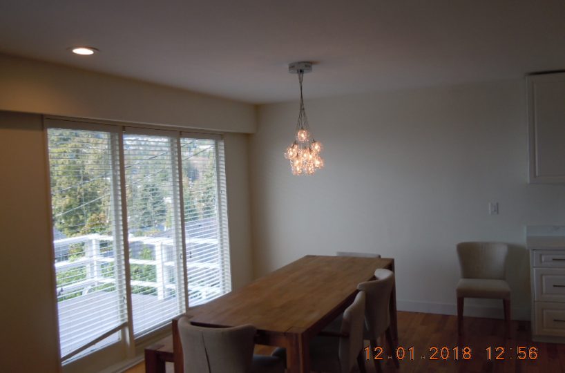 1065 Aubeneau Cres. West Vancouver, V7T 1T4
