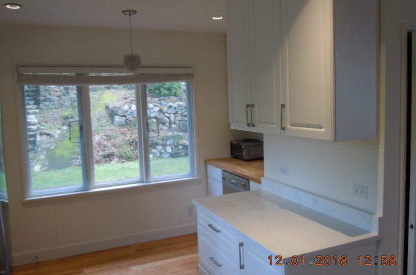 1065 Aubeneau Cres. West Vancouver, V7T 1T4
