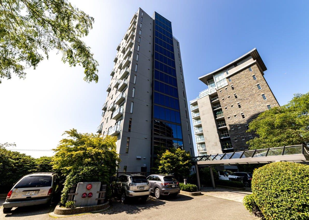 1001 - 2120 Argyle Avenue, West Vancouver BC V7V 1A4