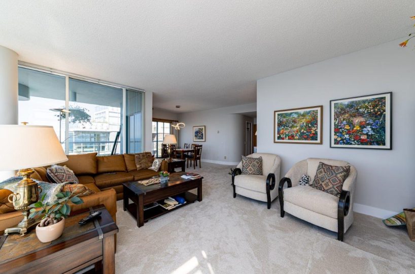 1001 - 2120 Argyle Avenue, West Vancouver BC V7V 1A4