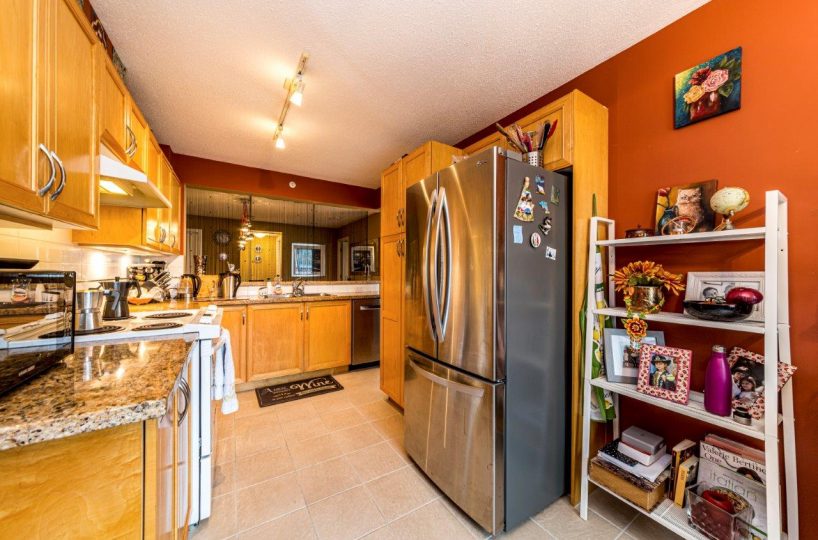 #301 - 4388 Buchanan St., Burnaby, BC, V5C 6R8