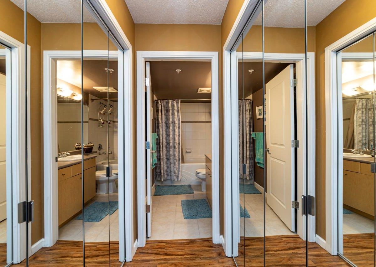 #301 - 4388 Buchanan St., Burnaby, BC, V5C 6R8