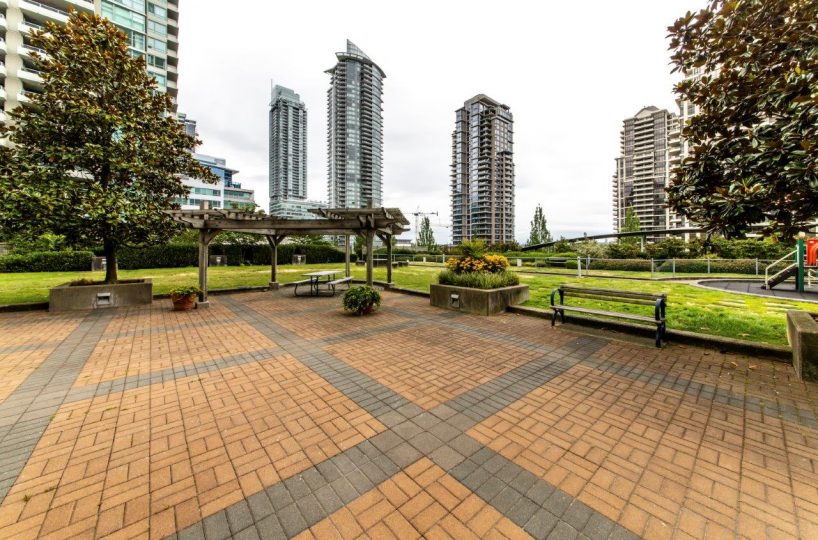 #301 - 4388 Buchanan St., Burnaby, BC, V5C 6R8