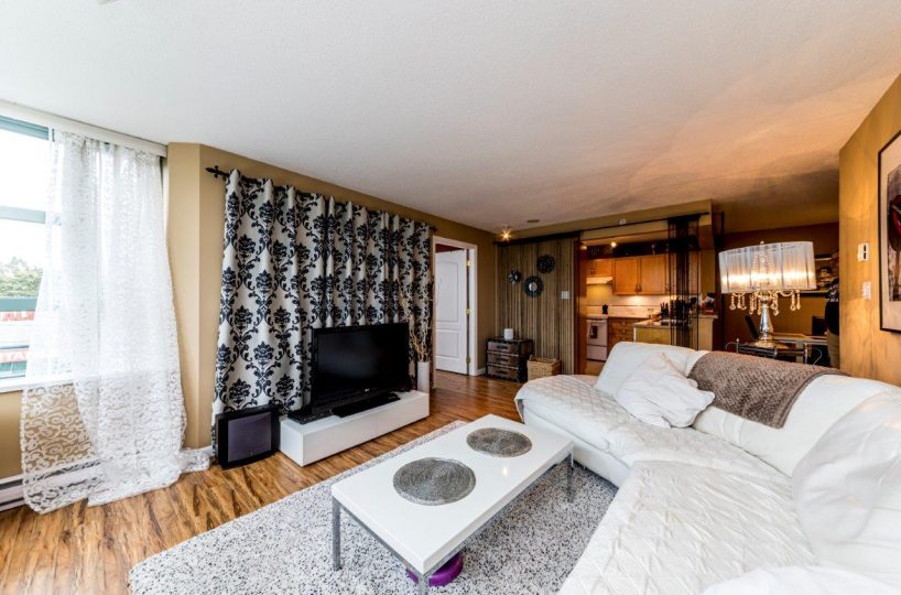 #301 - 4388 Buchanan St., Burnaby, BC, V5C 6R8