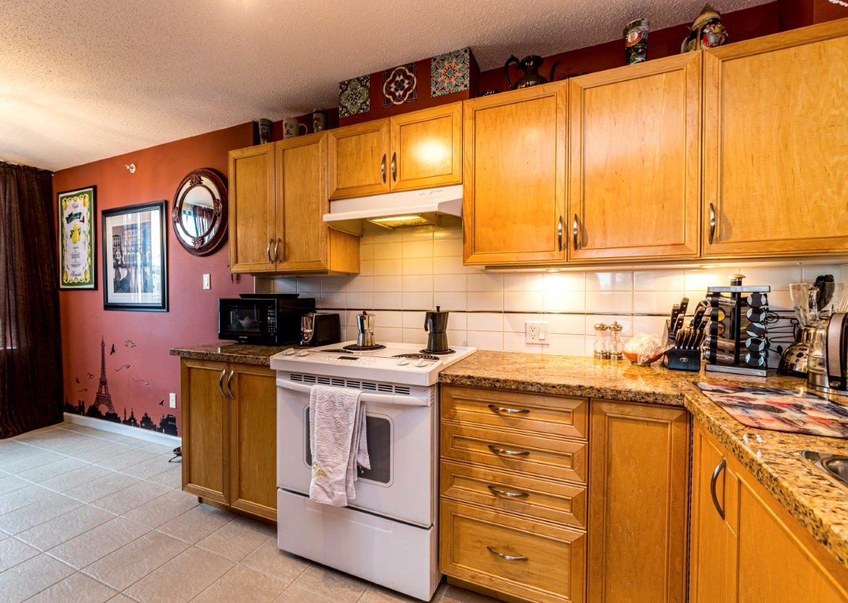 #301 - 4388 Buchanan St., Burnaby, BC, V5C 6R8